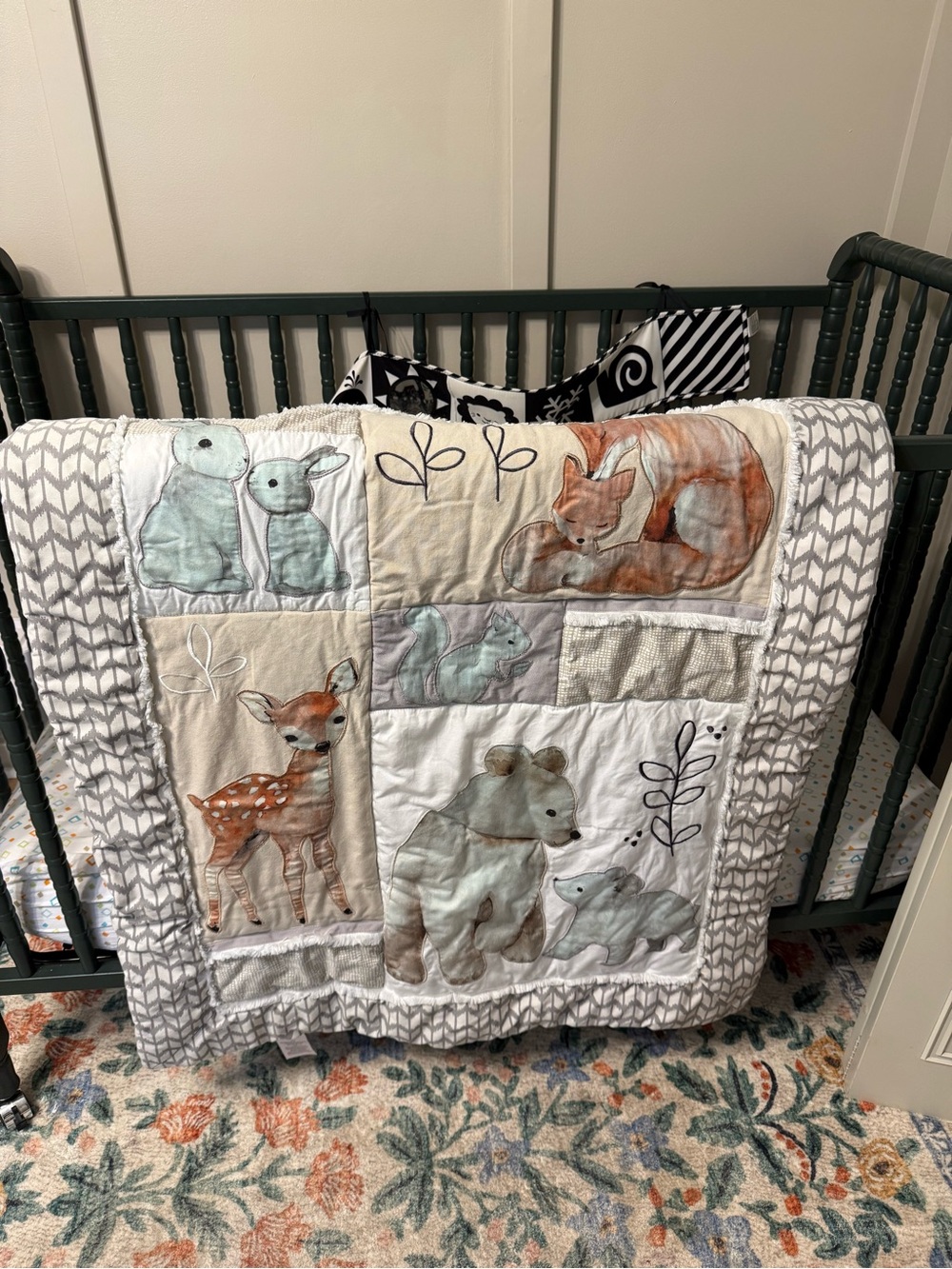 Lambs & Ivy Plush Woodland Animals Baby crib Quilt